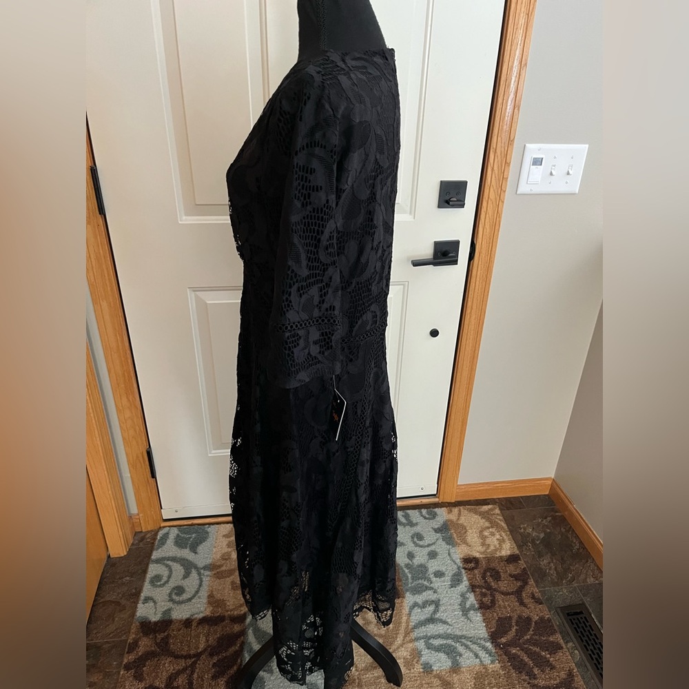 Women’s new Black lace crochet midi A line v neck asymmetrical dress. Size 10 - Picture 4 of 16